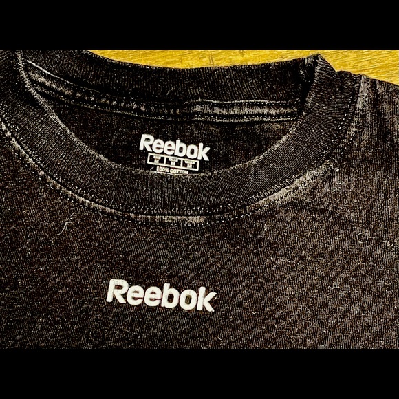 Reebok, Black, Medium Tee - Picture 2 of 2